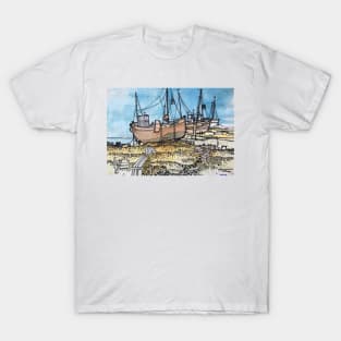 Boats on Dungeness Beach Kent England T-Shirt